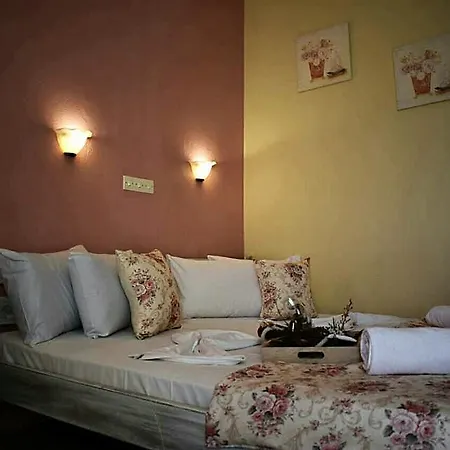 Πανσιόν Foteini