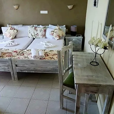 Πανσιόν Foteini